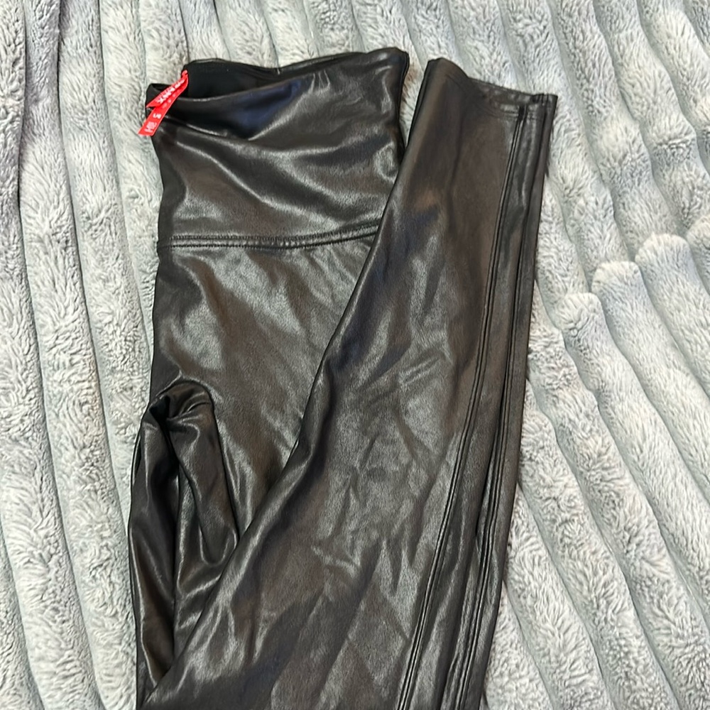 Never worn women’s Spanx